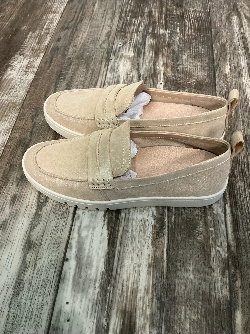 Vionic Women's Shimmery Beige Penny Loafer Size 8W